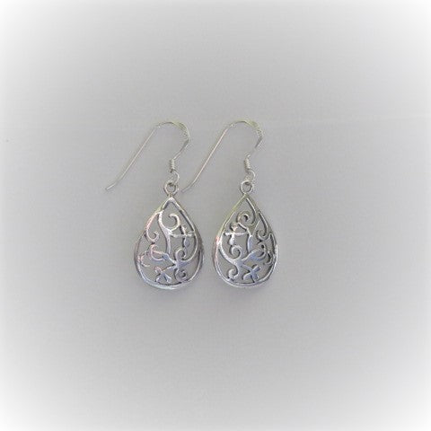 Filigree Teardrop Earrings – Champagne Cotton